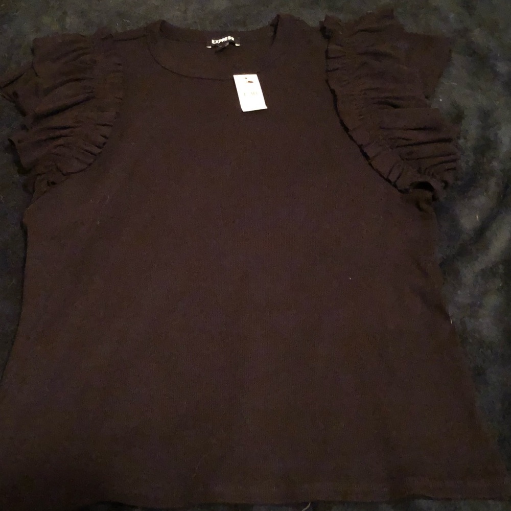 NWT ruffled  sleeve top from express